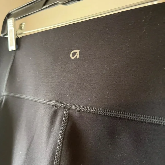 GAP Black GapFit Leggings 7/8 length - Picture 4 of 7